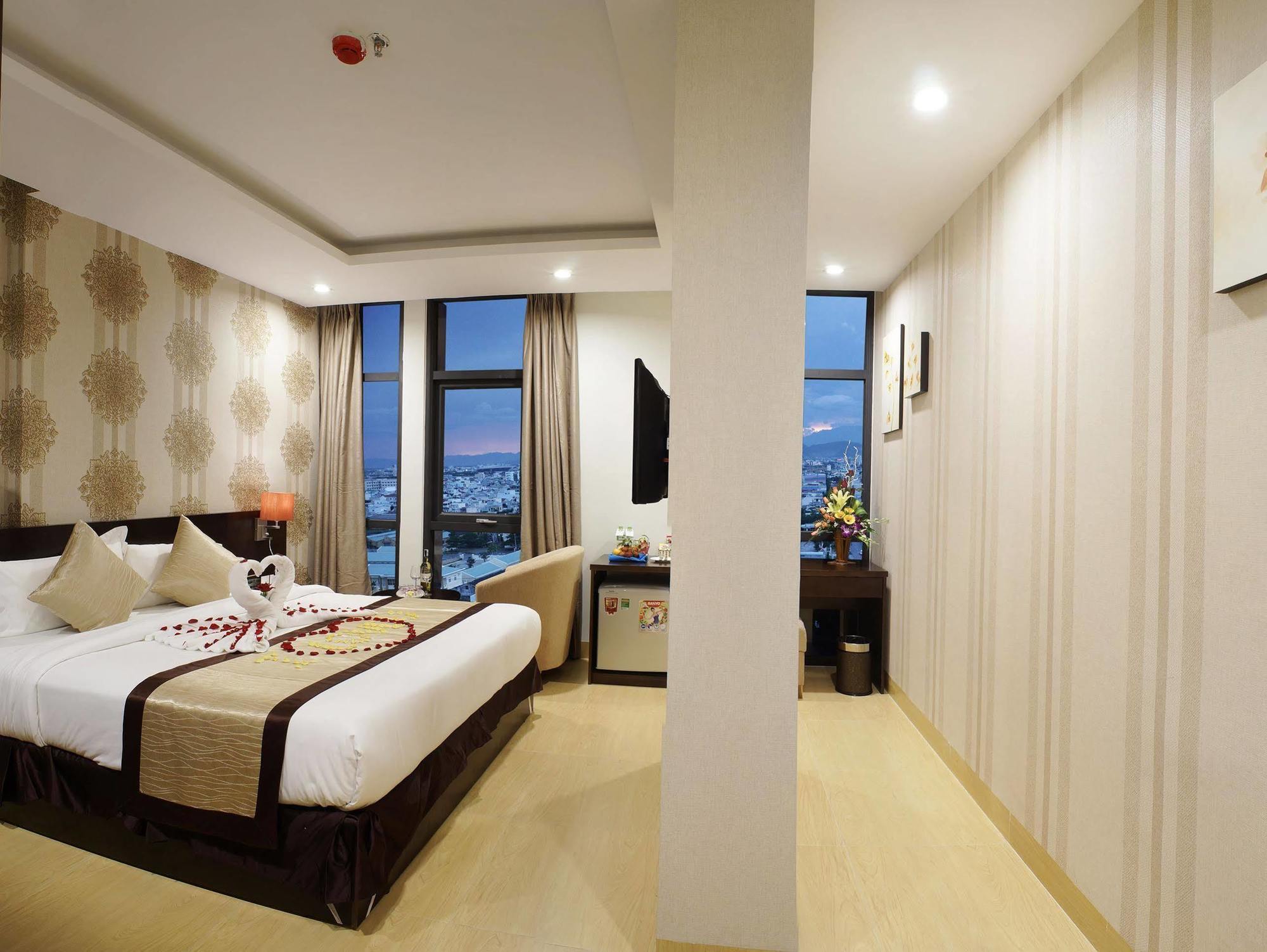 Bac Cuong Hotel Da Nang Luaran gambar